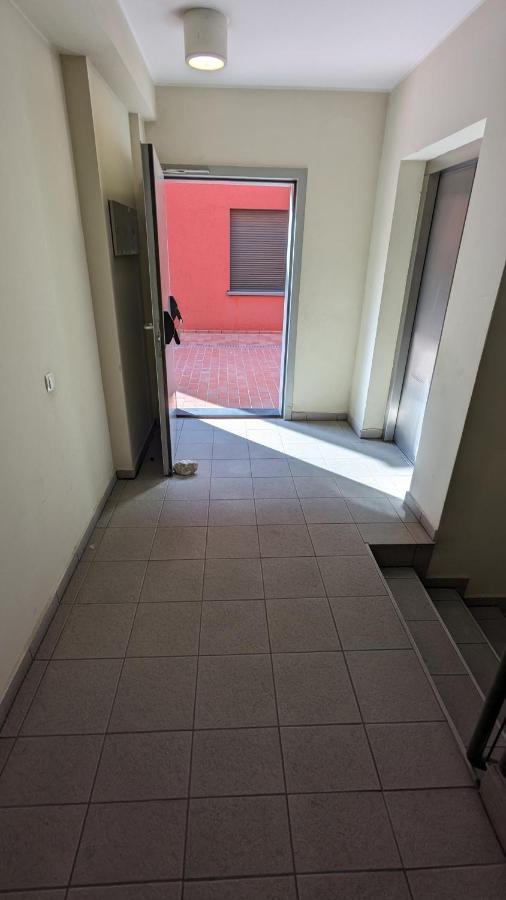 Downtown Fiume, Underground Garage Within The Property Exterior foto