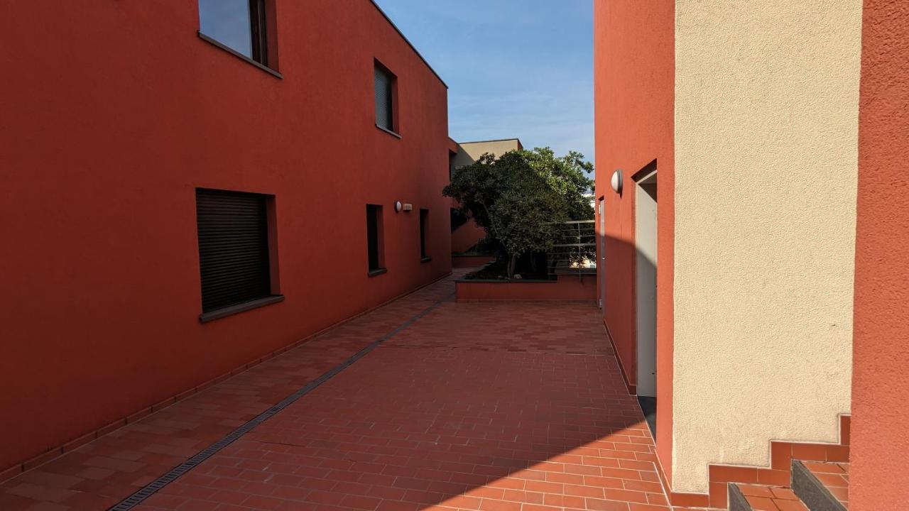 Downtown Fiume, Underground Garage Within The Property Exterior foto