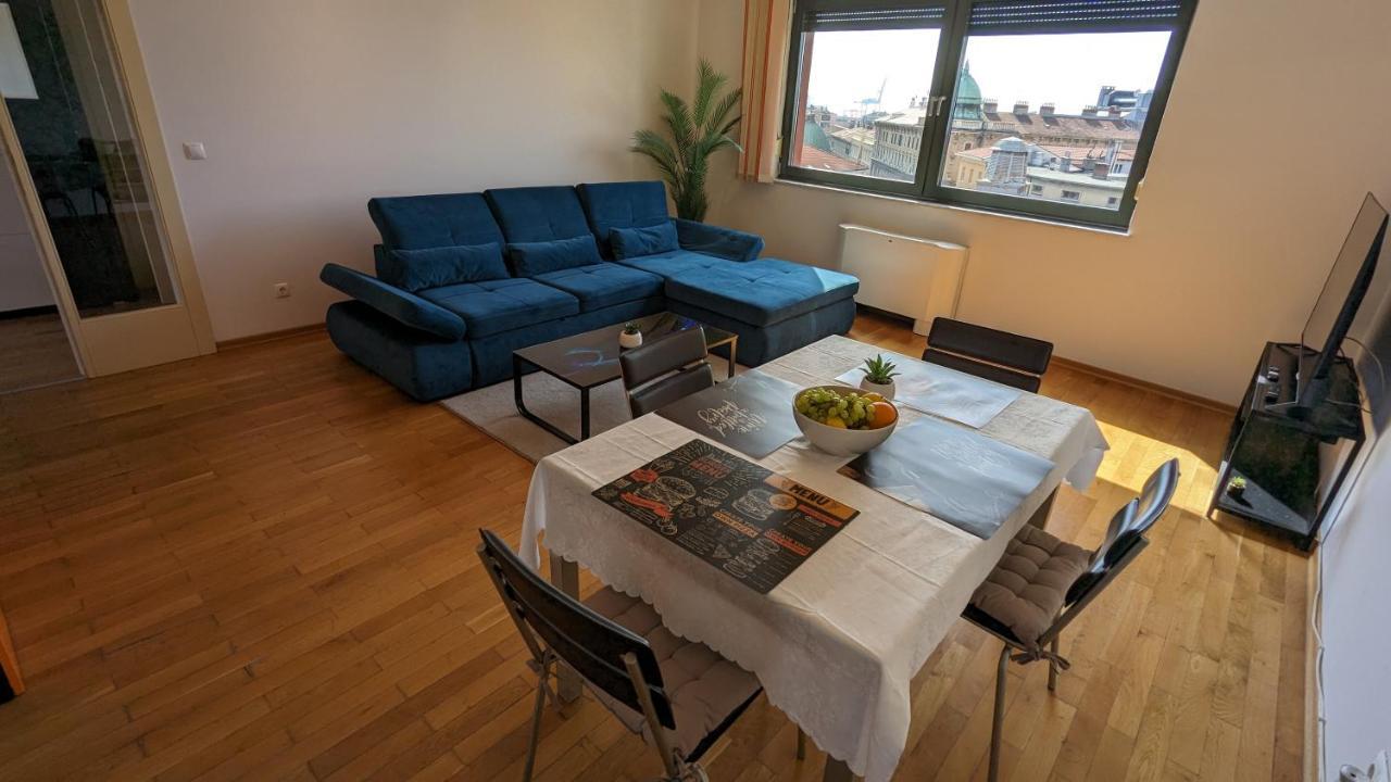 Downtown Fiume, Underground Garage Within The Property Exterior foto